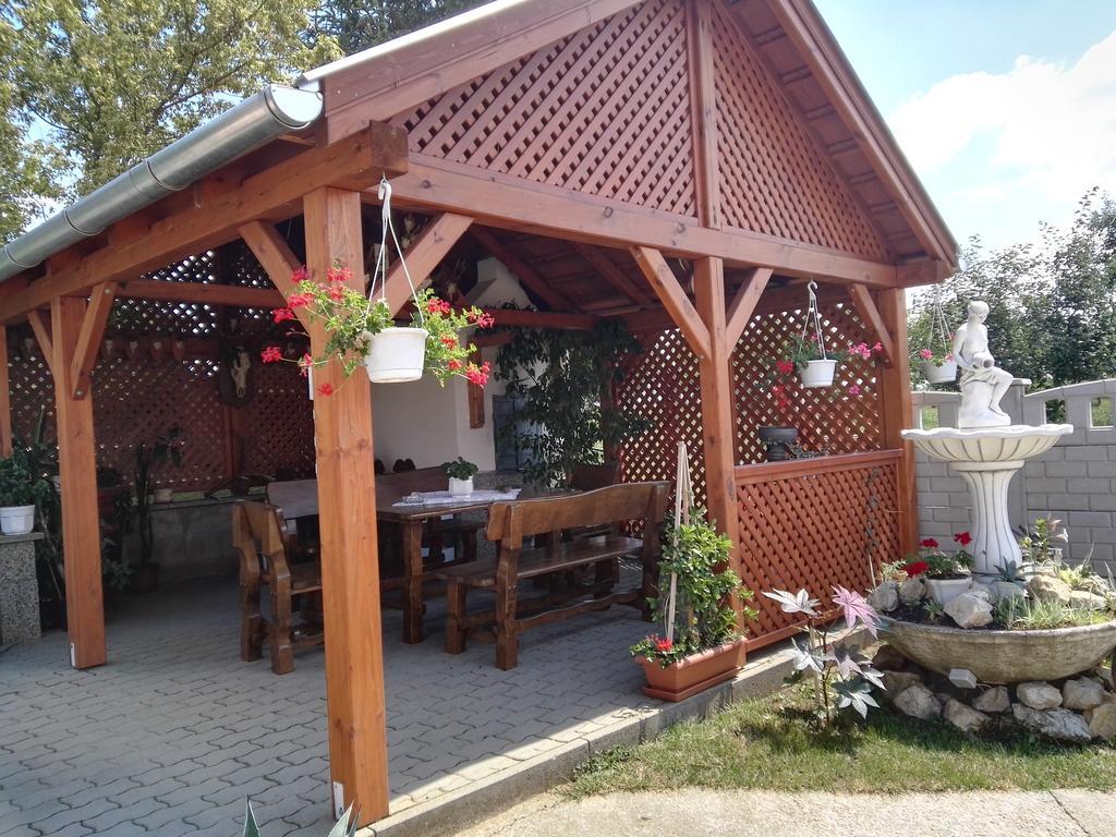 Agávé Apartman Sárvár Exterior foto